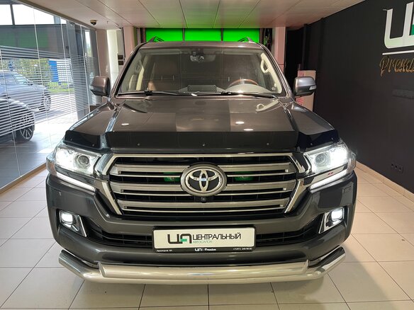 2016 Toyota Land Cruiser 200 Series Рестайлинг 2, серый, 5700000 рублей - вид 1
