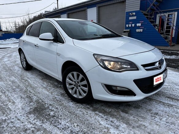 2012 Opel Astra J Рестайлинг, белый, 909999 рублей - вид 2