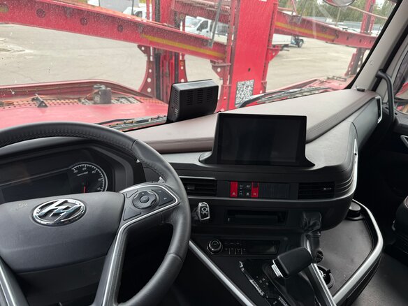 2023 IVECO-Hongyan 4x2, красный, 7950000 рублей - вид 6