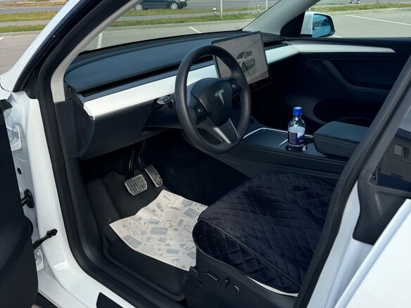 2023 Tesla Model Y Long Range I, белый, 5600000 рублей - вид 11