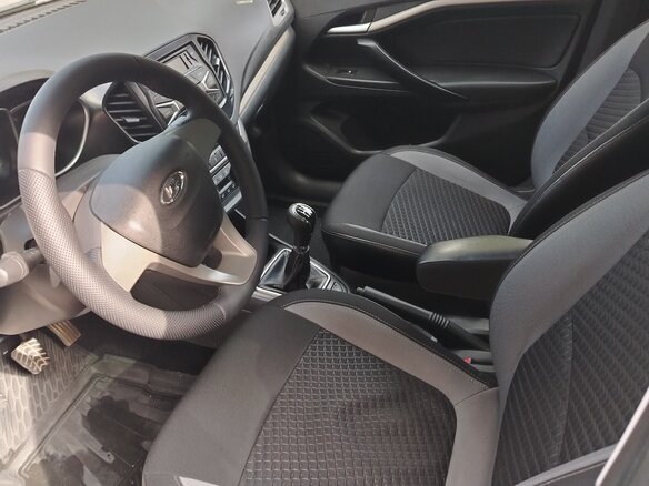 2016 Lada (ВАЗ) Vesta I, серый, 770000 рублей - вид 4