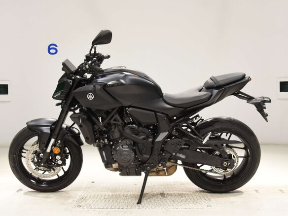 2025 Yamaha MT-07 (FZ-07), чёрный, 950000 рублей - вид 1