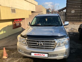 2011 Toyota Land Cruiser 200 Series, серебристый, 3500000 рублей, вид 1
