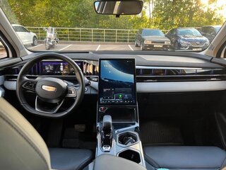 2024 Geely Atlas II, белый, 2570000 рублей, вид 5