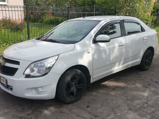 2013 Chevrolet Cobalt II, белый, 600000 рублей, вид 2