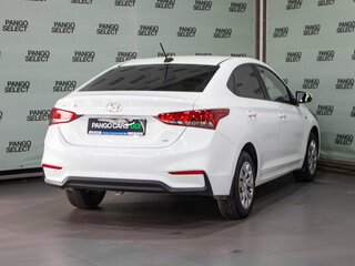 2017 Hyundai Solaris II, белый, 949000 рублей, вид 4