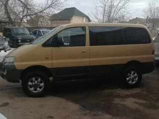 2002 Hyundai H-1 I, бежевый, 1350000 рублей, вид 4