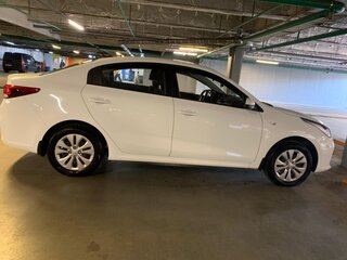2018 Kia Rio IV, белый, 1200000 рублей, вид 5