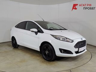 2015 Ford Fiesta Mk6 Рестайлинг, белый, 739000 рублей, вид 3