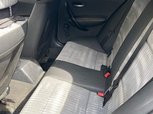 2006 BMW 1 серии 116i I (E81/E82/E87/E88), чёрный, 550000 рублей - вид 10