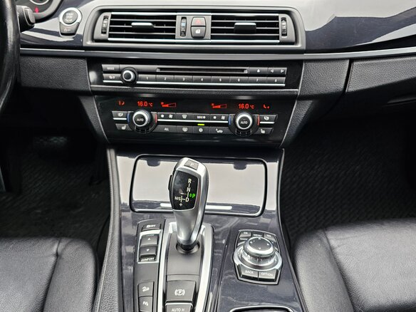 2012 BMW 5 серии 525d xDrive VI (F10/F11/F07), чёрный - вид 30