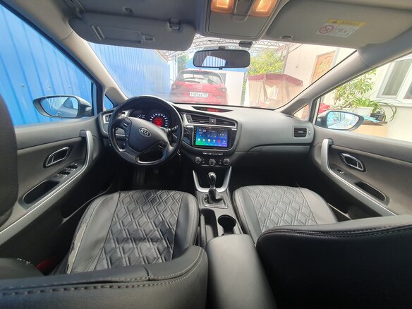 2015 Kia Ceed II Рестайлинг, серебристый, 1050000 рублей - вид 9