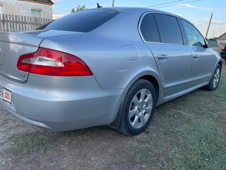 2008 Skoda Superb II, серебристый, 700000 рублей, вид 2