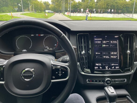 2017 Volvo S90 II, чёрный, 2300000 рублей - вид 11