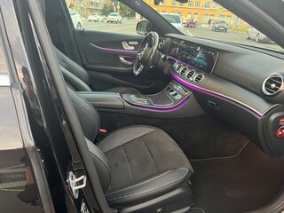 2022 Mercedes-Benz E-Класс 200 V (W213, S213, C238) Рестайлинг, чёрный, 5200000 рублей, вид 4