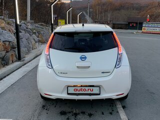 2011 Nissan Leaf I (ZE0/AZE0), бежевый, 500000 рублей, вид 5