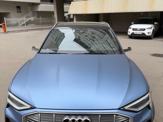 2020 Audi e-tron 55 I, голубой, 4992000 рублей, вид 4