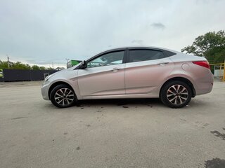 2012 Hyundai Solaris I, серебристый, 820000 рублей, вид 3