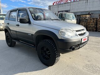 2011 Chevrolet Niva I Рестайлинг, серый, 450000 рублей, вид 3