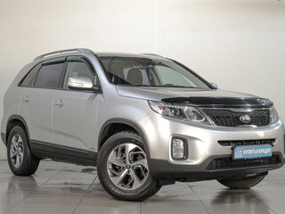 2014 Kia Sorento II Рестайлинг, серебристый, 1629000 рублей, вид 1