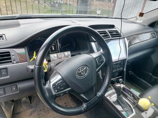 2017 Toyota Camry VII (XV50) Рестайлинг 2, белый, 2000000 рублей, вид 5