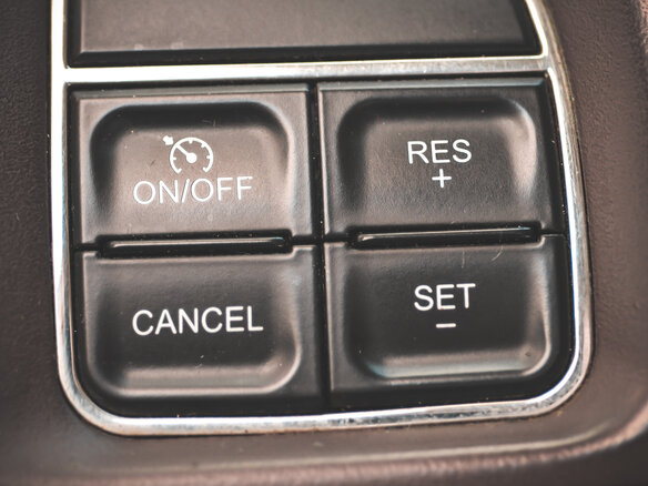 2012 Dodge RAM IV (DS/DJ), красный - вид 9