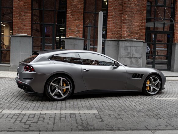 2017 Ferrari GTC4Lusso, серый, 23000000 рублей - вид 5