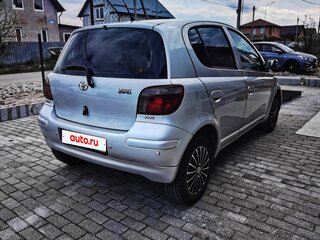 2004 Toyota Yaris I Рестайлинг, серебристый, 433000 рублей, вид 5