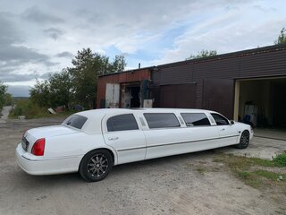 2003 Lincoln Town Car III Рестайлинг, белый, 700000 рублей, вид 2