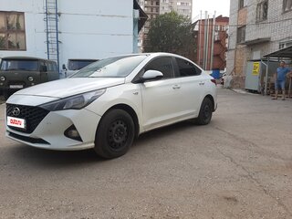 2020 Hyundai Solaris II Рестайлинг, белый, 920000 рублей, вид 1