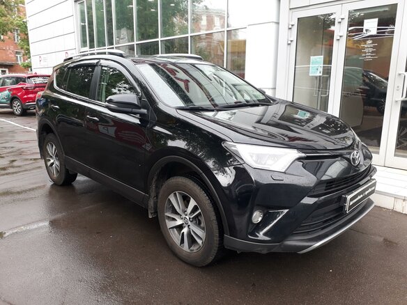 2017 Toyota RAV4 IV (XA40) Рестайлинг, чёрный - вид 2