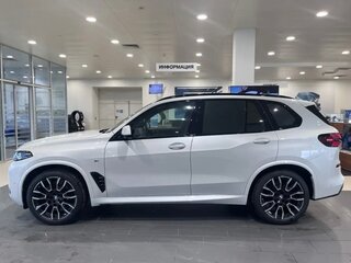2025 BMW X5 40i IV (G05/G18) Рестайлинг, белый, 14680000 рублей, вид 5
