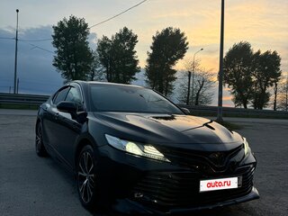 2020 Toyota Camry VIII (XV70), чёрный, 3150000 рублей, вид 3