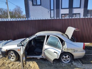 1998 Mitsubishi Lancer VII, серебристый, 75000 рублей, вид 3