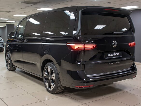 2024 Volkswagen Multivan Long T7, чёрный, 9110521 рублей - вид 3