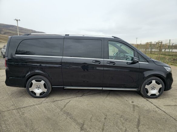 2026 Mercedes-Benz V-Класс 300 d экстра длинный III (W447) Рестайлинг 2, чёрный - вид 6