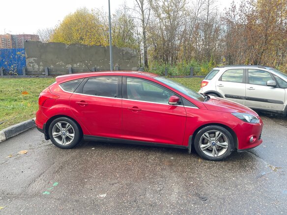2014 Ford Focus III, красный, 750000 рублей - вид 9