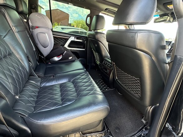 2018 Toyota Land Cruiser 200 Series Рестайлинг 2, чёрный, 6390000 рублей - вид 14