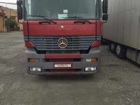 2011 Mercedes-Benz Actros, красный, 3180000 рублей, вид 3