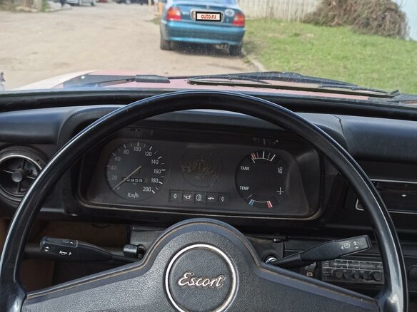 1977 Ford Escort II, красный, 248551 рублей - вид 6