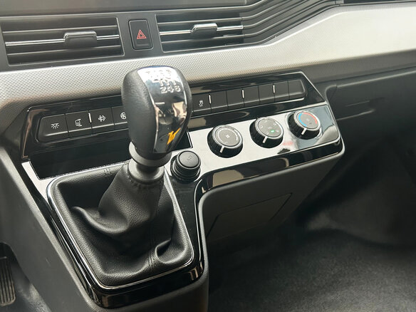 2024 Dongfeng K33, белый, 5100000 рублей - вид 16