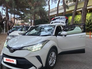 2019 Toyota C-HR I Рестайлинг, белый, 2100000 рублей, вид 1