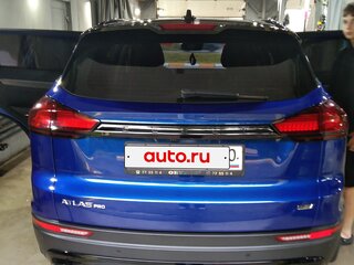 2021 Geely Atlas Pro, синий, 2320000 рублей, вид 3