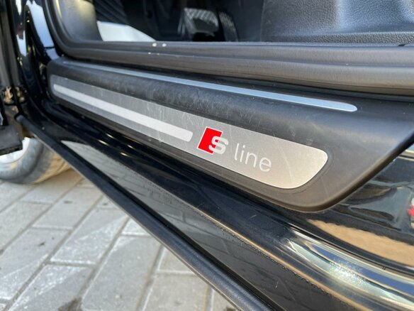 2013 Audi Q3 I (8U), чёрный - вид 15