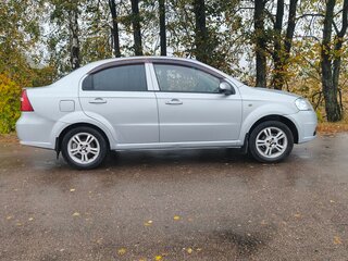 2010 Chevrolet Aveo I Рестайлинг, серебристый, 420000 рублей, вид 4