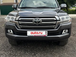 2018 Toyota Land Cruiser 200 Series Рестайлинг 2, серый, 7350000 рублей, вид 1