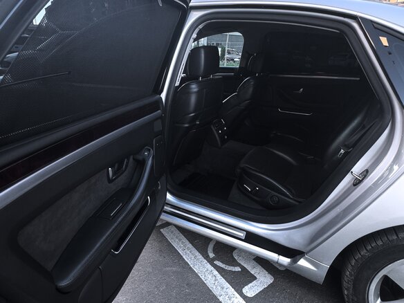 2007 Audi A8 Long II (D3) Рестайлинг 2, серебристый, 1100000 рублей - вид 22