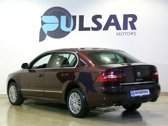 2013 Skoda Superb II, пурпурный - вид 1