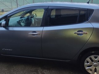 2014 Nissan Leaf I (ZE0/AZE0), серый, 950000 рублей, вид 5