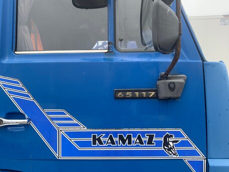 2011 КамАЗ 65117, синий, 3500000 рублей, вид 2